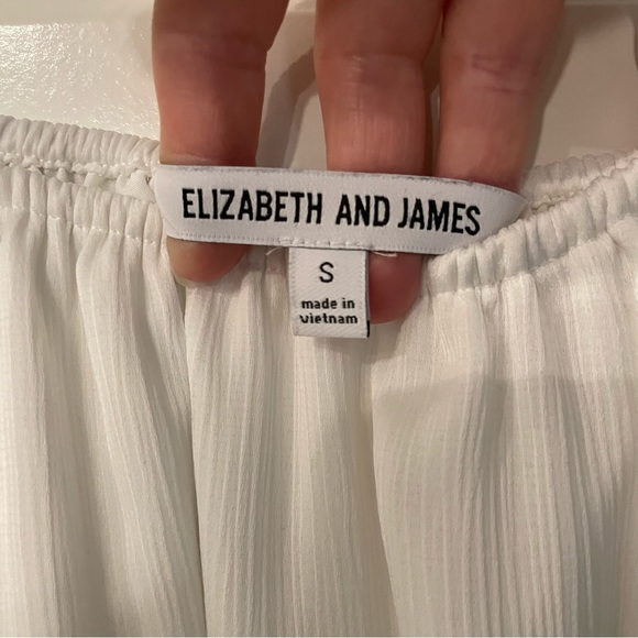 Elizabeth and James White Dolman Sleeve Top, Size Small - Picture 2 of 3